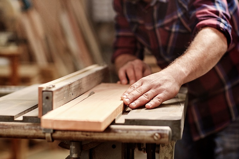 Carpenter Services in Dubai: Guide to Quality Woodwork